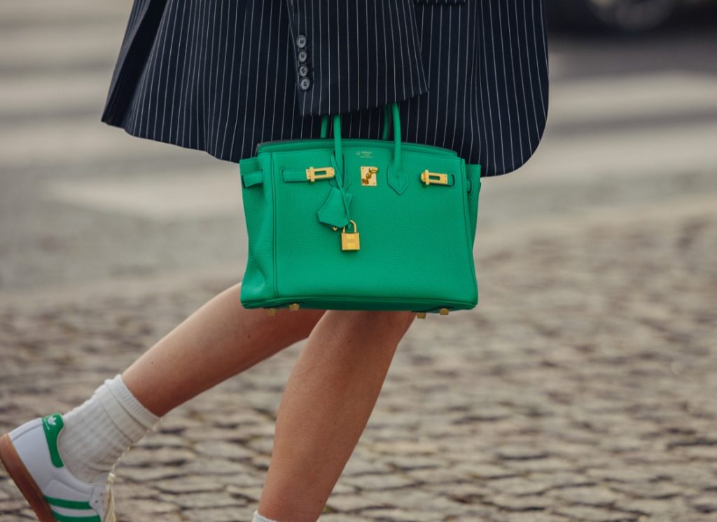 What Fashion Trend Bags Can Bring To Your Style Statement
