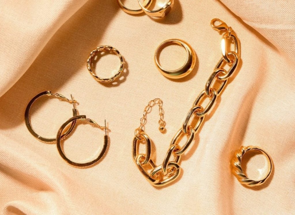 What You Need To Know About Gold Jewelry